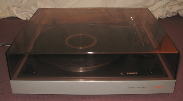 Dustcover Closed View